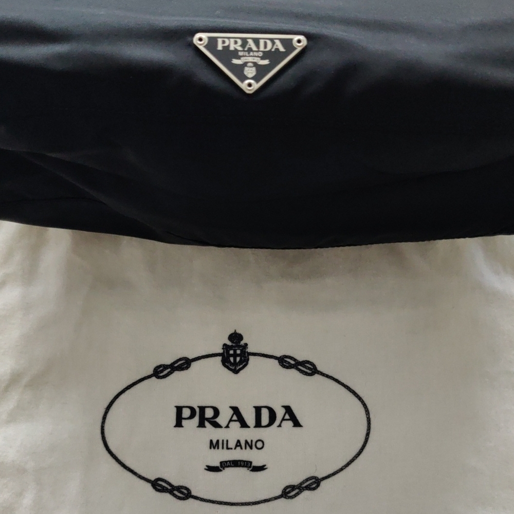 Prada Black Nylon Messenger Bag - Authentic - Picture 2 of 7